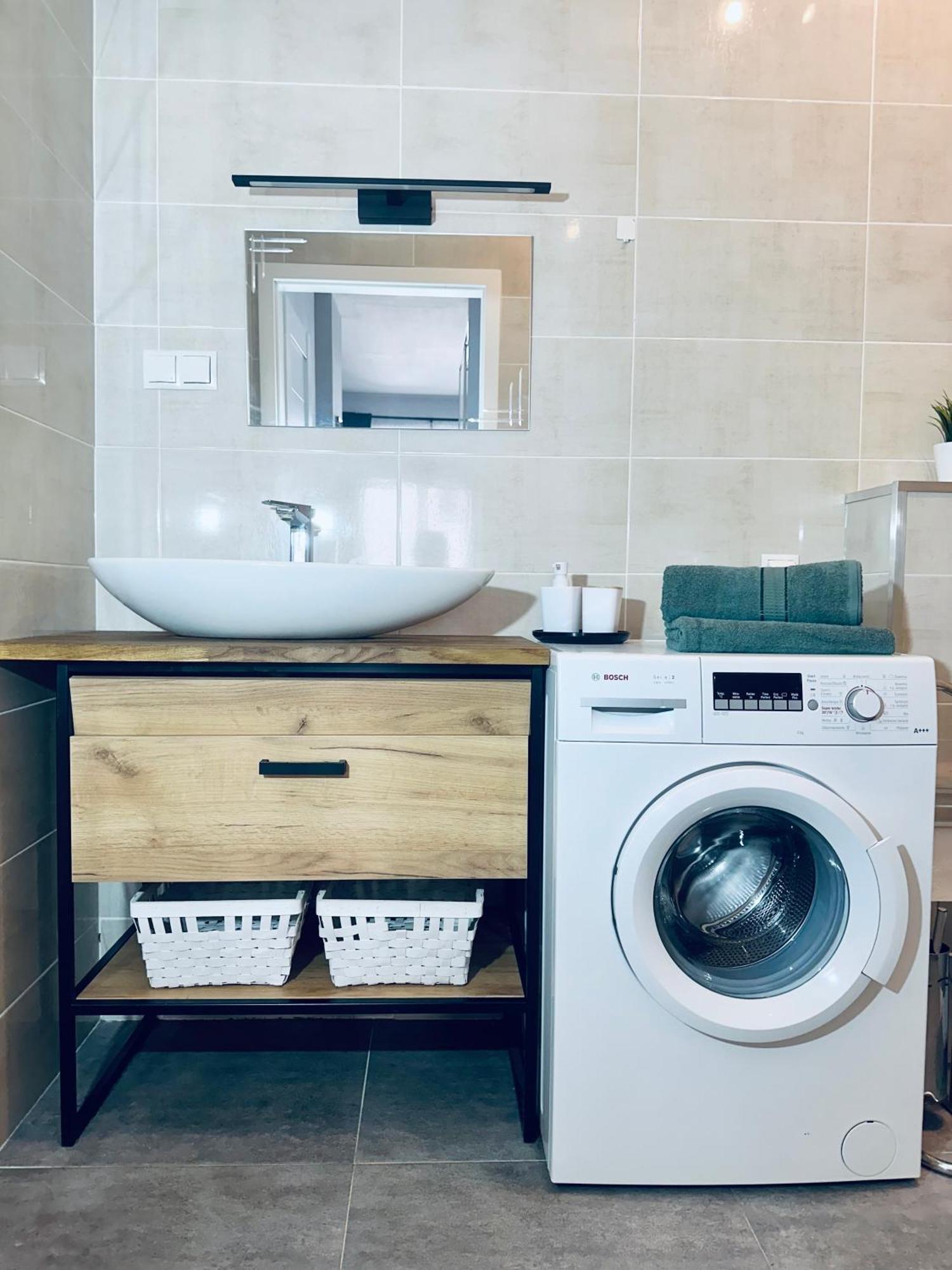 Male Garbary 8 Apartment Poznań Esterno foto